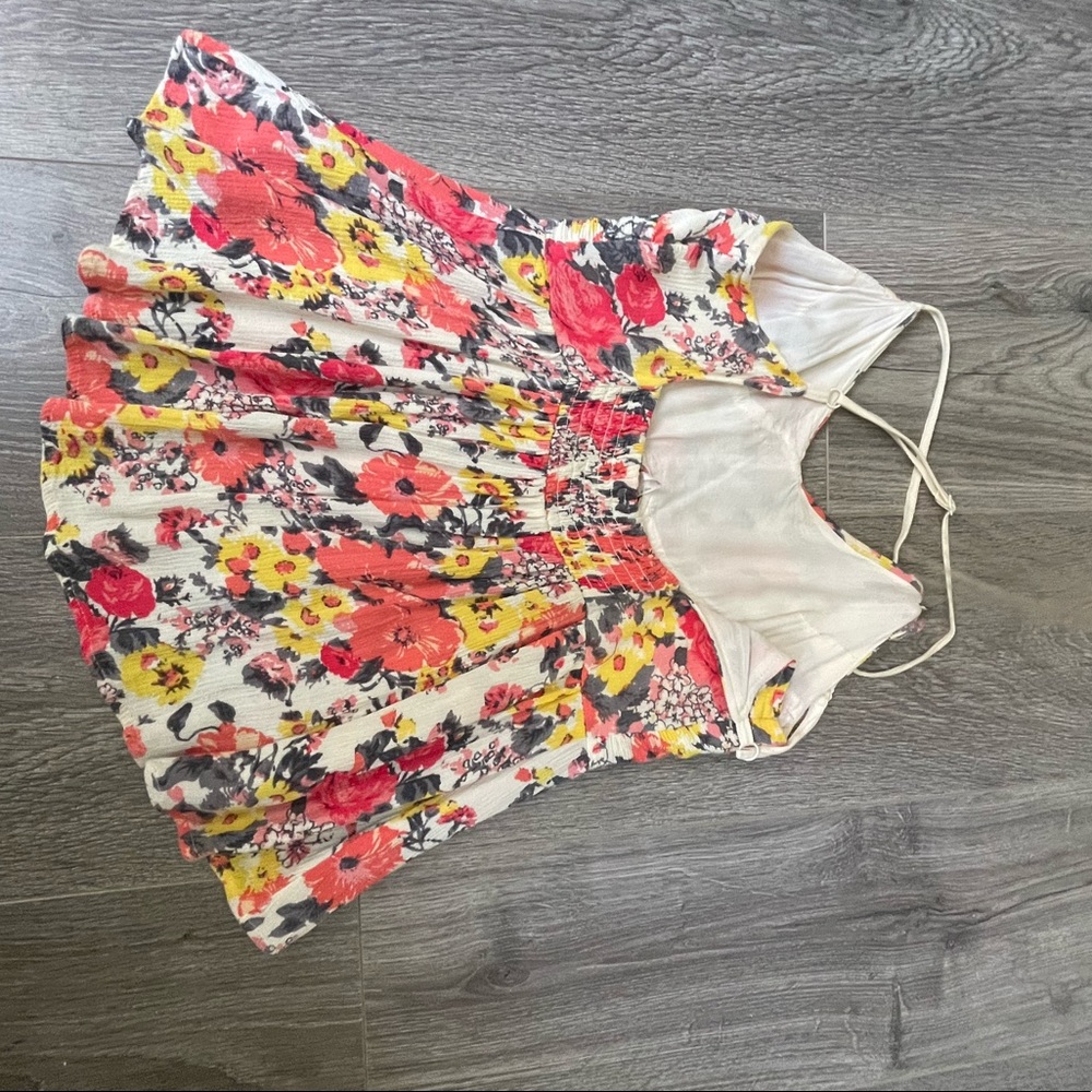 Free People Flower stop - Picture 2 of 3